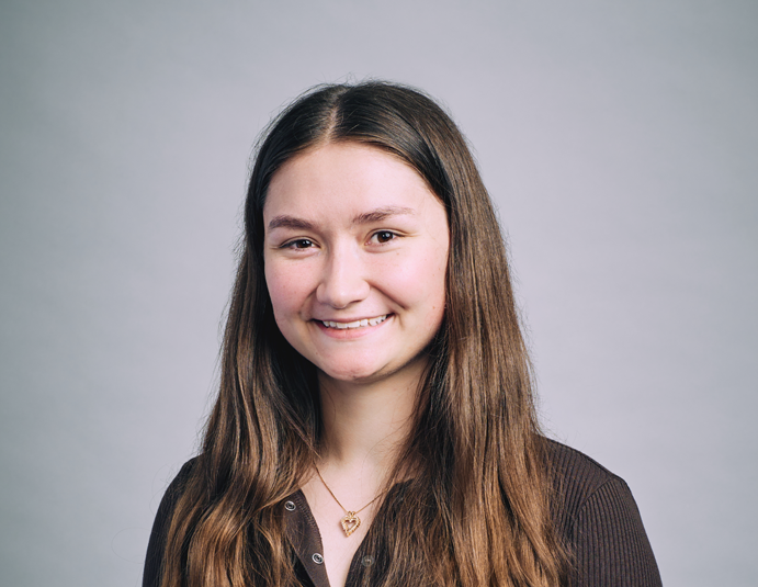 Elaina Cote Headshot