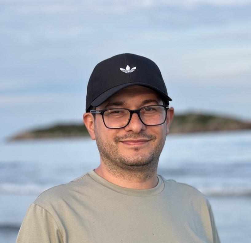 Headshot of Mohammad Karimian Shamsabadi